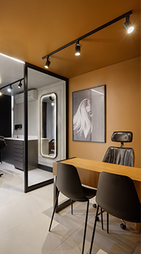 Consultórios individuais e auditório compartilhado